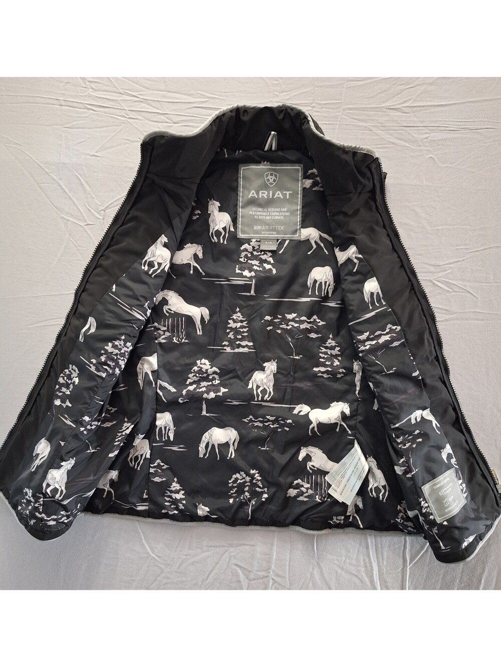 Ariat Women Black Chevron Quilted Ariattek Performance Vest M Mock Neck *Read